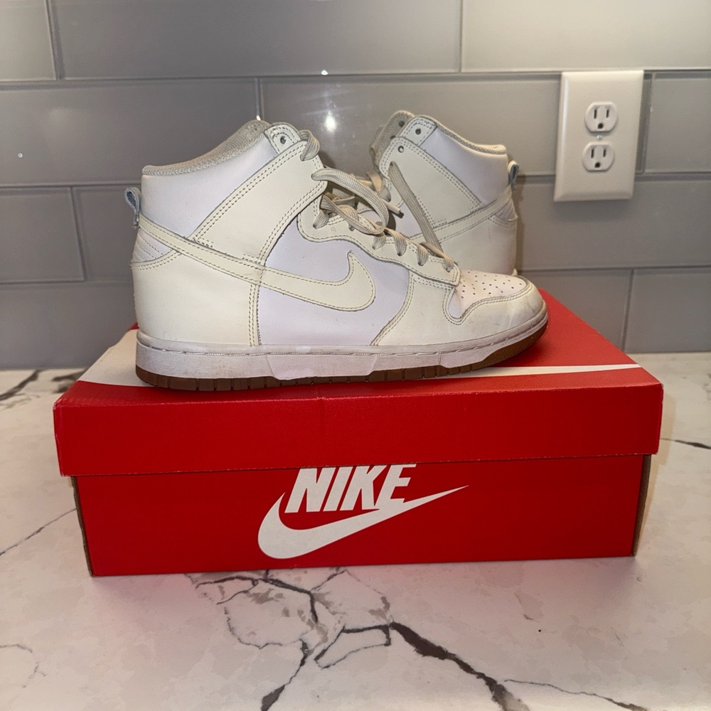 Dunk high gum sail